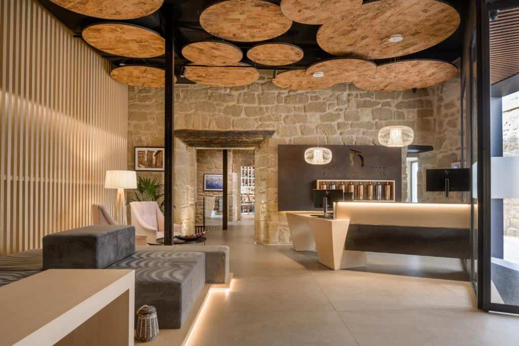 Palacio Tondón, La Rioja Brinas