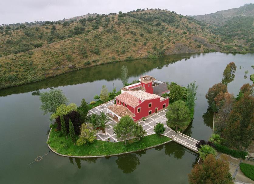 Hacienda La Huertezuela y Casa del Lago