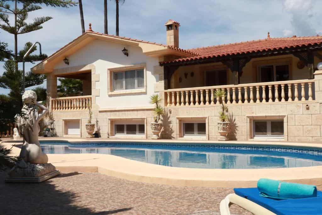 Villa Tres Palmeras en Alfaz del Pi, Albir, Benidorm