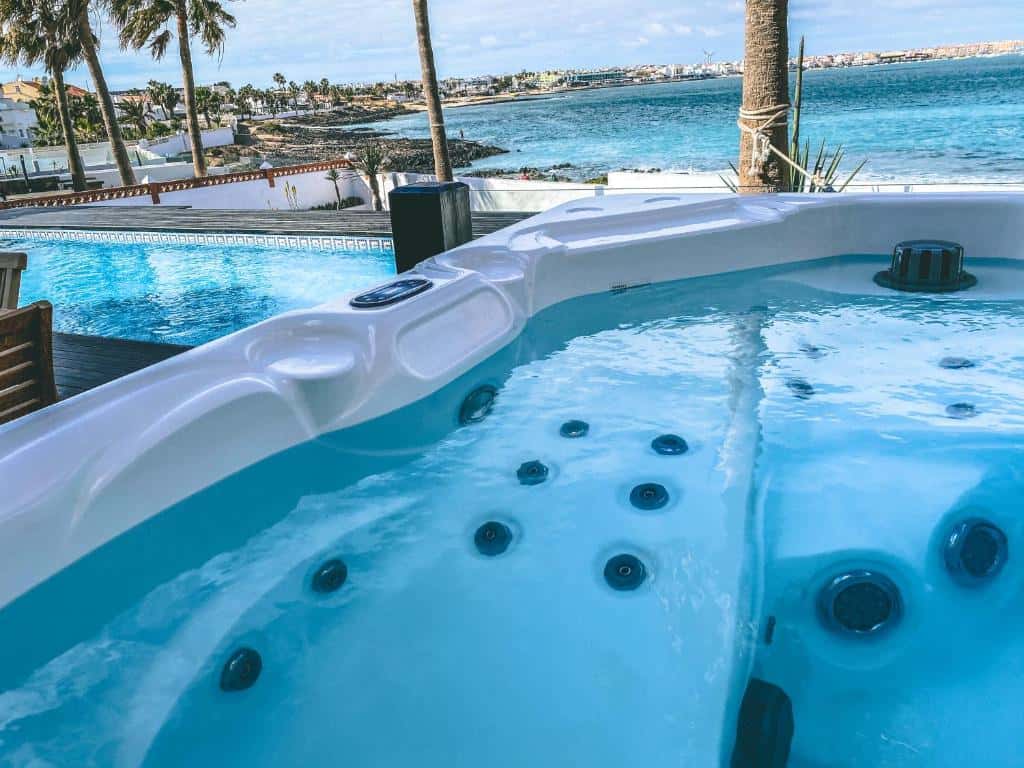 Villa Los Flamencos by Veaco