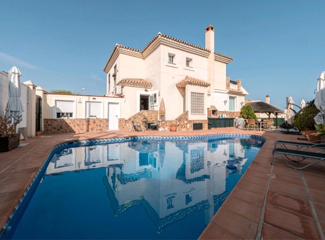 Luxury Sunny Villa