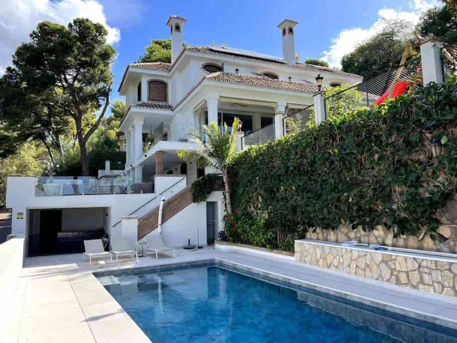 Villa privada con piscina en Málaga