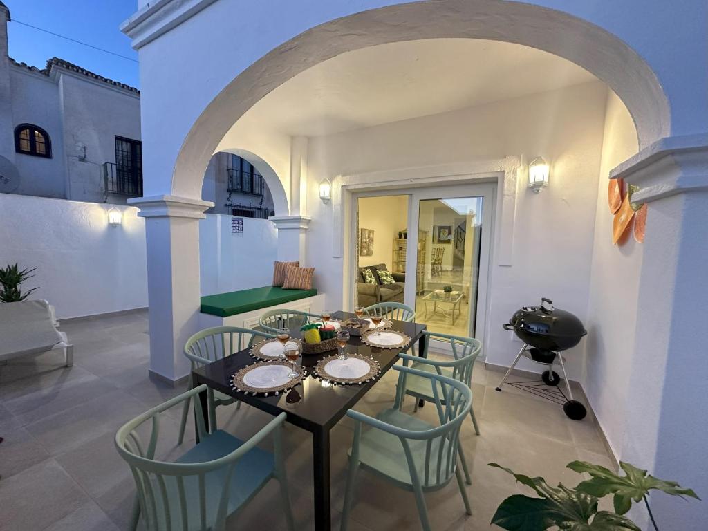 Nerja Paradise Rentals - Villa Coral