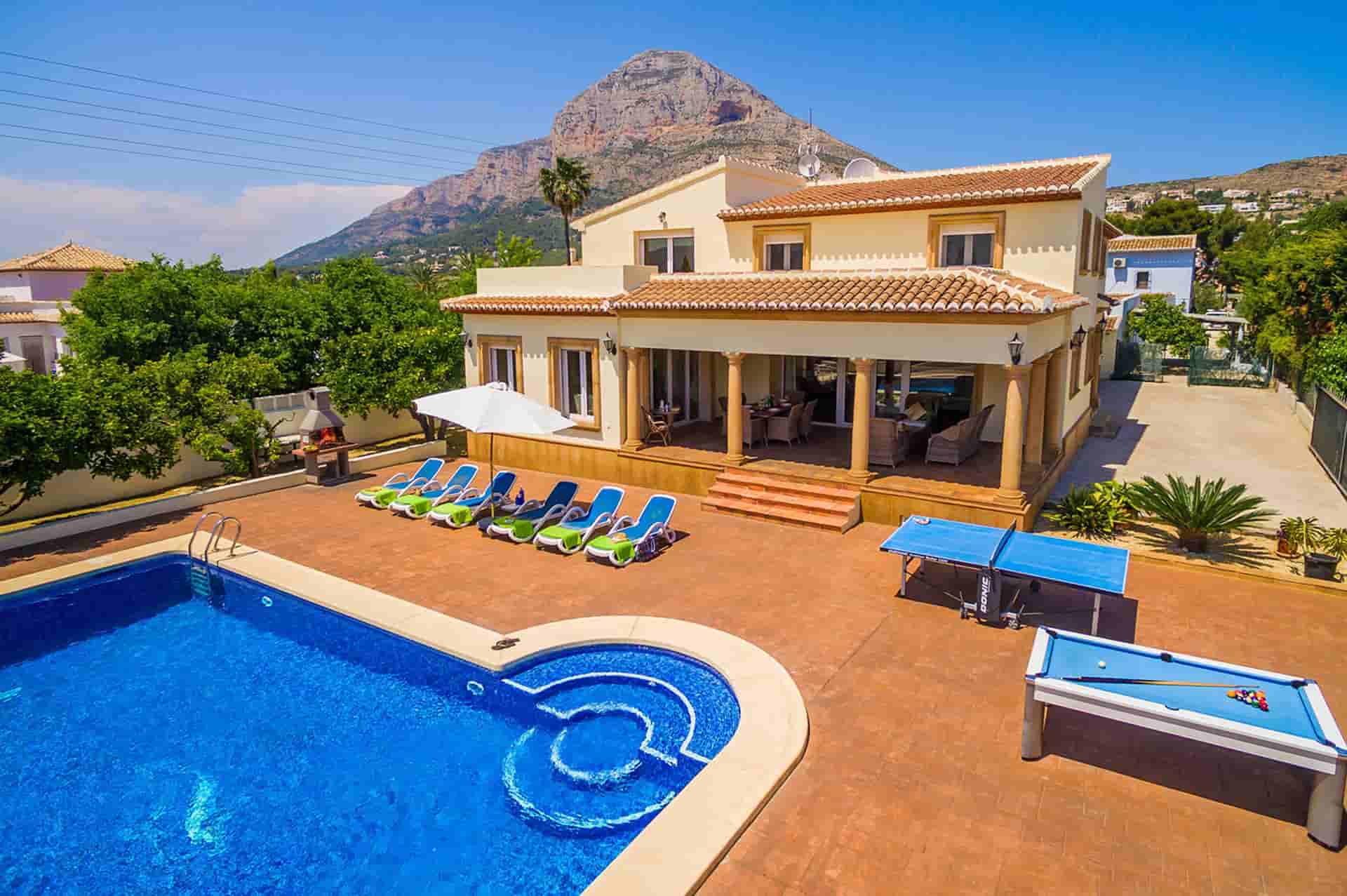 ᐉ Holiday Villas in Spain with Private Pool ♻️ Villas to Rent