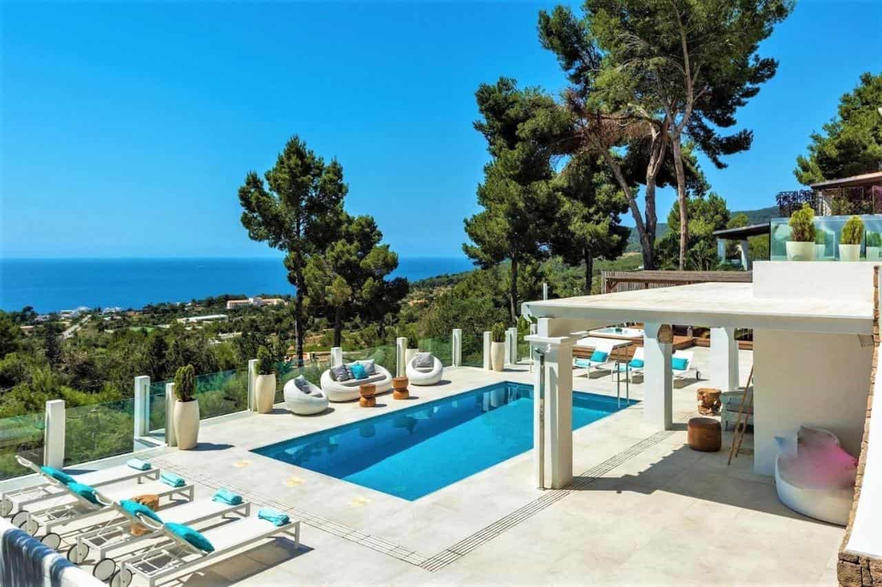 Holidays villas in Ibiza